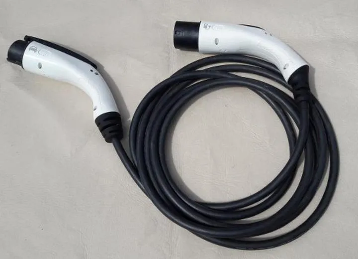 Różnice w zarobkach elektryków