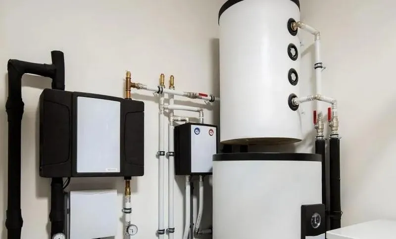 Schemat instalacji pompy ciepła z buforem